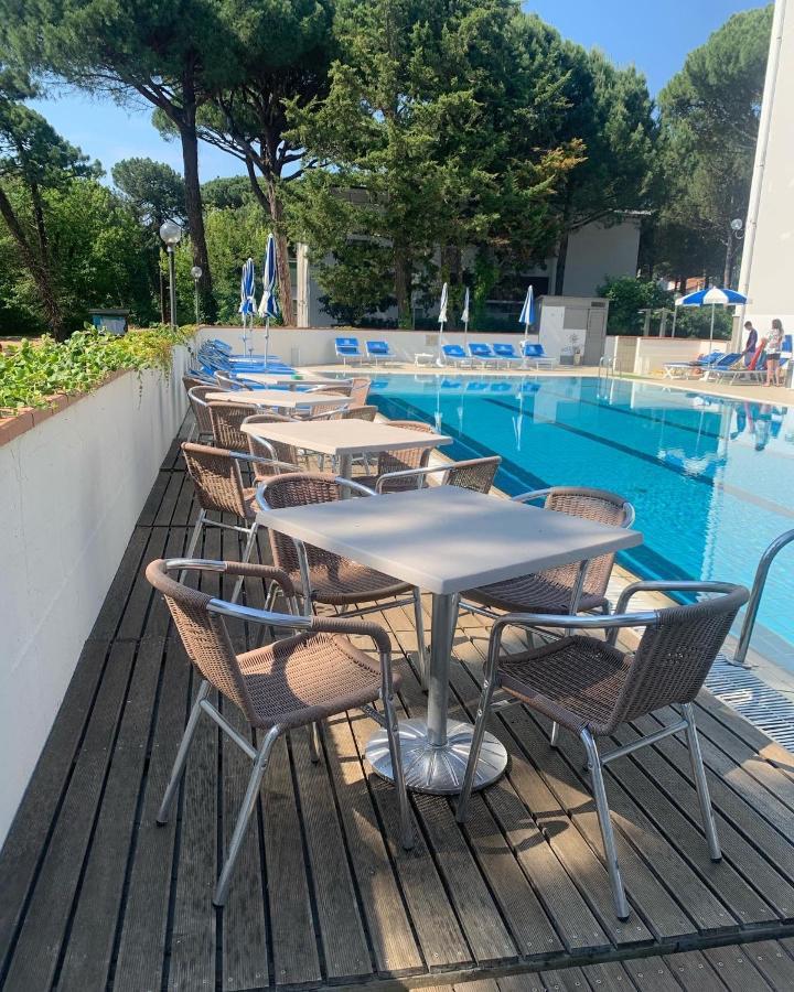 G&D Hotel Deanna Pool&Brunch 米兰马瑞提那 外观 照片