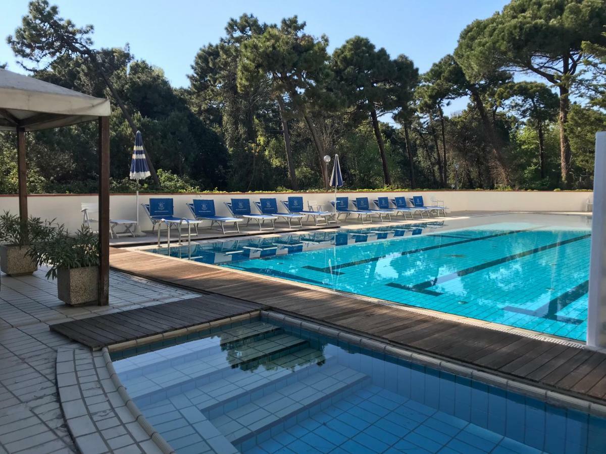 G&D Hotel Deanna Pool&Brunch 米兰马瑞提那 外观 照片